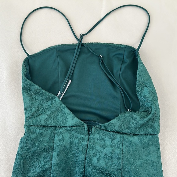 Lucy In The Sky Bernadette Jacquard Dress in Green - Picture 6 of 10